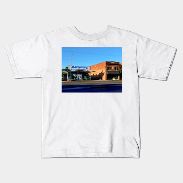 Dry Cleaning Kids T-Shirt by Rodwilliams